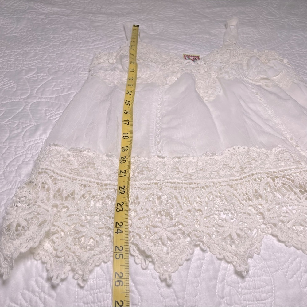 Johnny Was White Embroidered Lace Camisole Tank Top Size Small - Picture 12 of 13